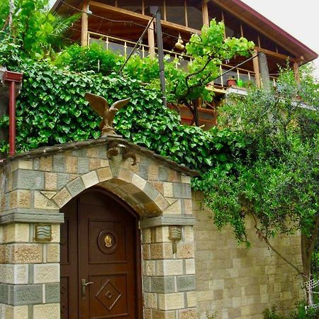 Alimeti Guesthouse Berat Exterior photo